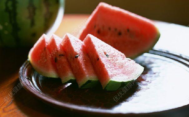 酒吧最新吃瓜,最新吃瓜事件揭秘  第3张